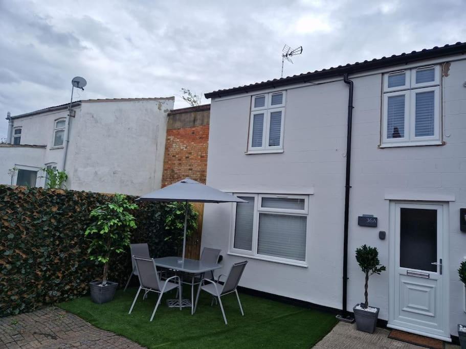 Rugby Coach House, Central Location, 5 Star Rating Exterior foto